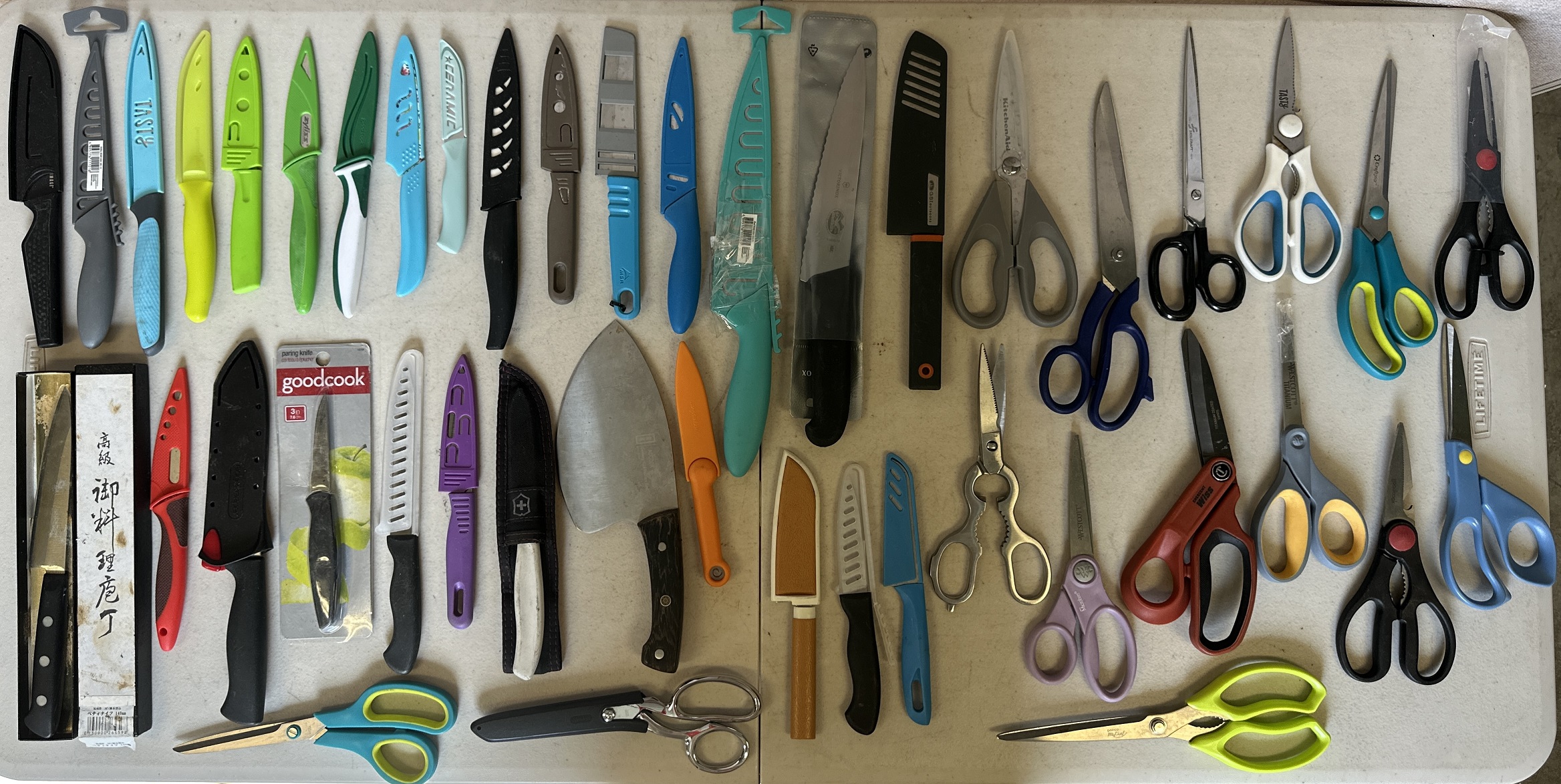 Kitchen Knives & Scissors - Kitchen Knives & Scissors